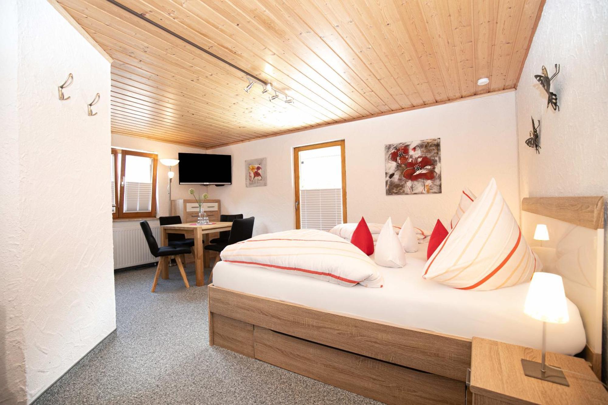 Hotel Restaurant Amadeus - Inclusive Skipass Und Vieles Mehr باد هينديلانغ المظهر الخارجي الصورة