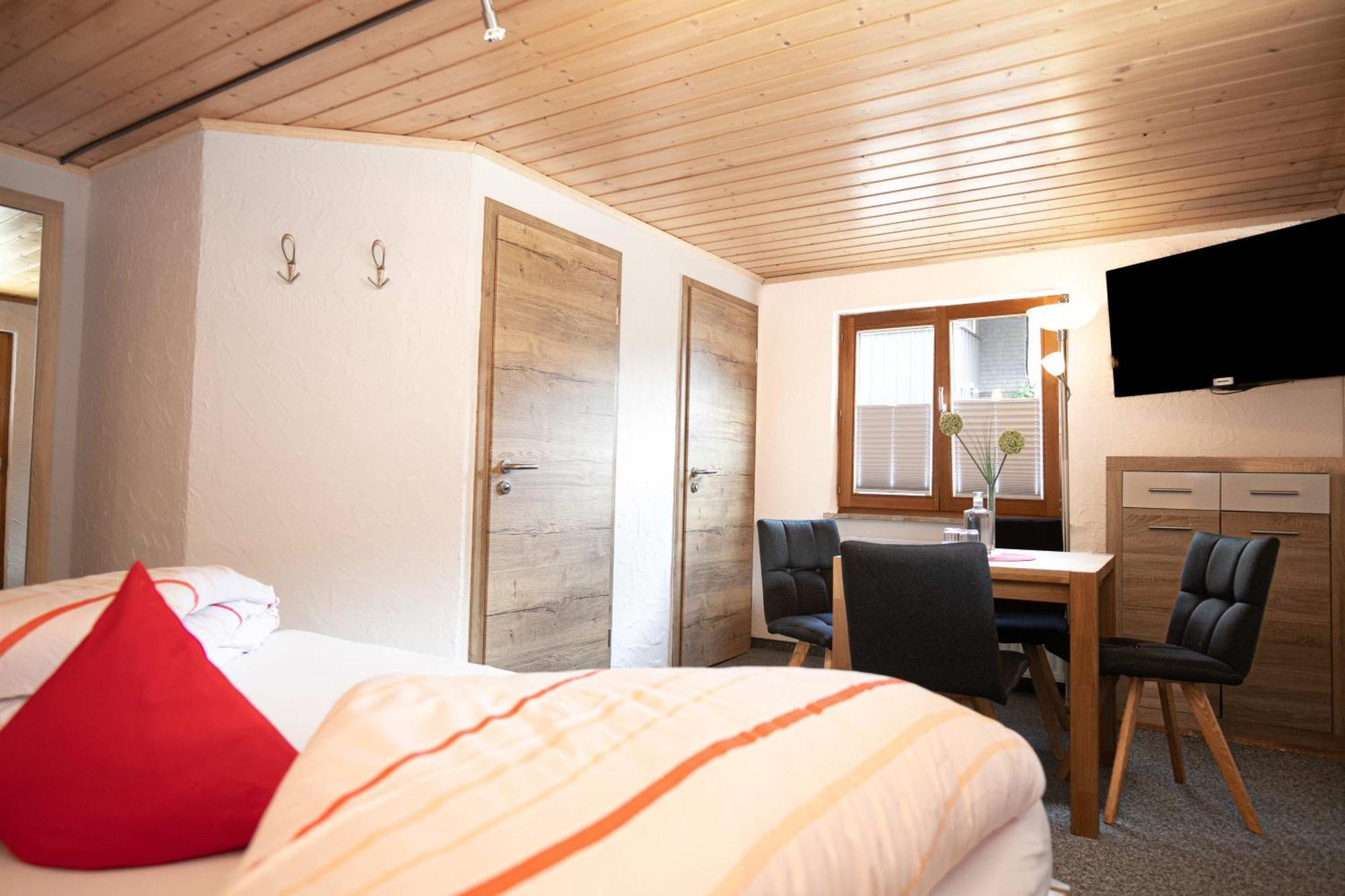 Hotel Restaurant Amadeus - Inclusive Skipass Und Vieles Mehr باد هينديلانغ المظهر الخارجي الصورة